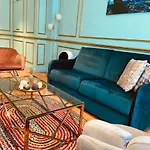 Suite Anna In Paris Republique